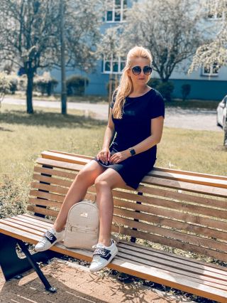 Sukienka ciążowa i do karmienia Maya czarna